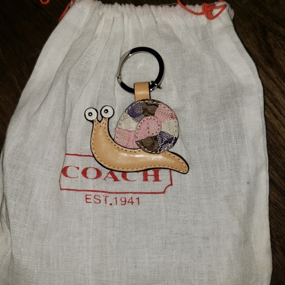 Rare Vintage Coach Multicolor Jacquard Patchwork  Snail Keyring - Picture 1 of 4